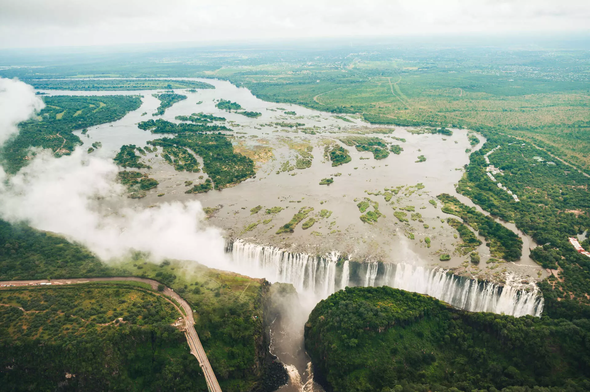 Victoria Falls, exploring nature’s majesty