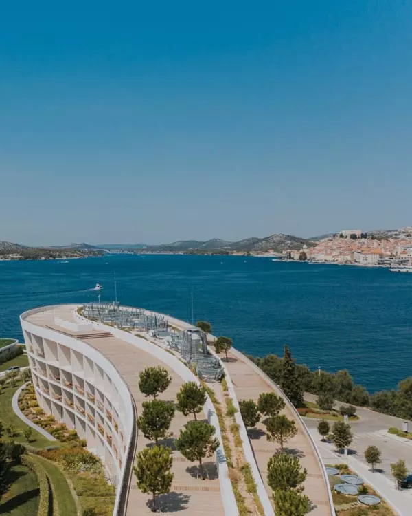 Unique accommodation Travelmediate Show-stopping locations and design